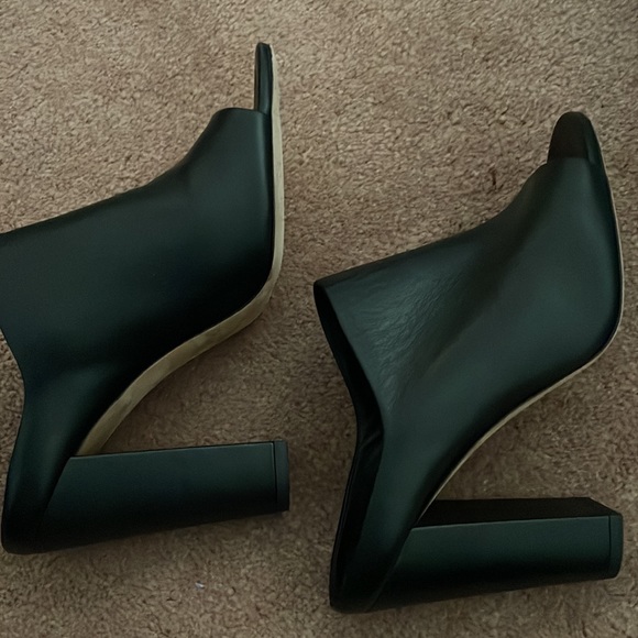 Vince Genuine Leather Block Heel Mules - Picture 3 of 4